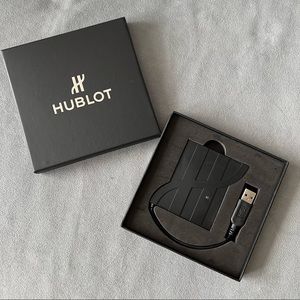 HUBLOT USB Card Reader in Box 5.25x5.25x0.5 inches